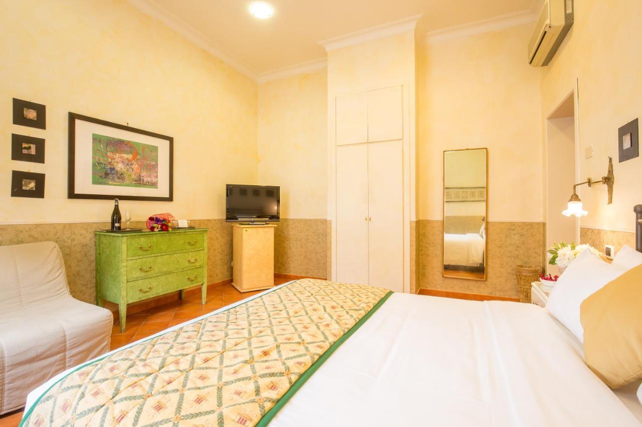 Caesar House Residenze Romane Alojamento de Acomodação e Pequeno-almoço 3*