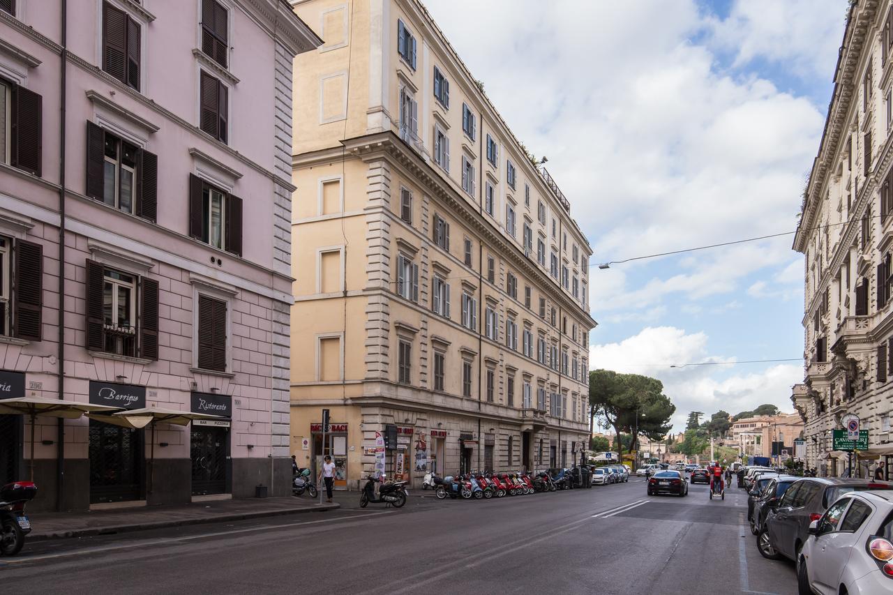 Caesar House Residenze Romane Alojamento de Acomodação e Pequeno-almoço
